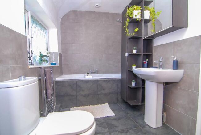 Photo 12