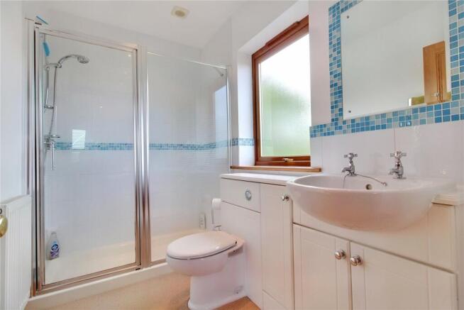 En-Suite 2