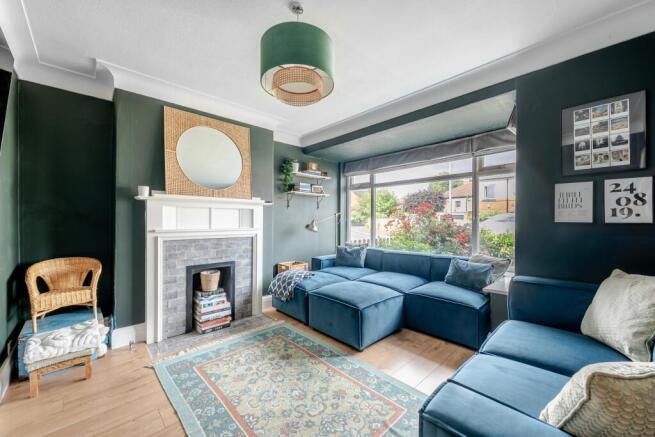 4 bed Semi-Detached for sale Image 6