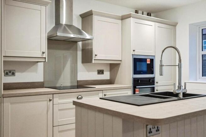 3 bed Detached Bungalow for sale Image 5