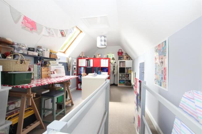 LOFT ROOM