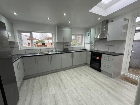 Modern Fitted Kitchen