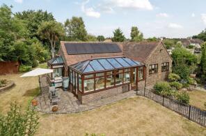Larchfield, Wandleys Lane, Arundel BN18 0QR