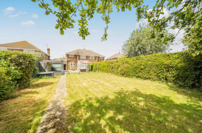 Grange Drive, Stratton St Margaret, Swindon, SN3 photo 4