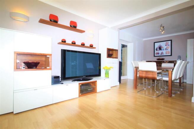 Living Room/Dining Room