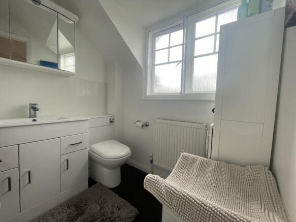 En-suite bathroom