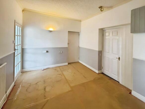 29aae18c-WhatsApp...