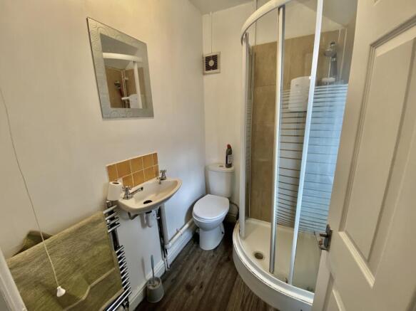 Full Shower Room (1)