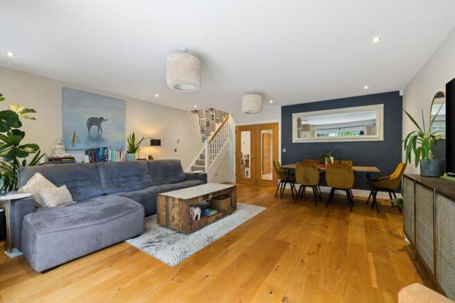 Living/dining room