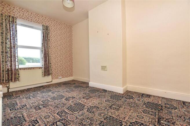 3 bed Terraced for sale Image 5