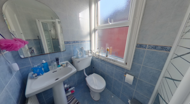 6 bed Terraced to rent Image 10