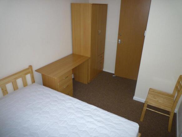 Bedroom 2.jpg