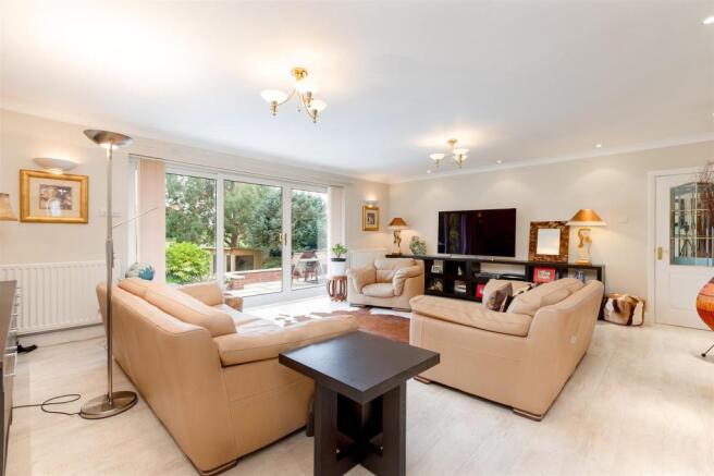 Living Room.jpg