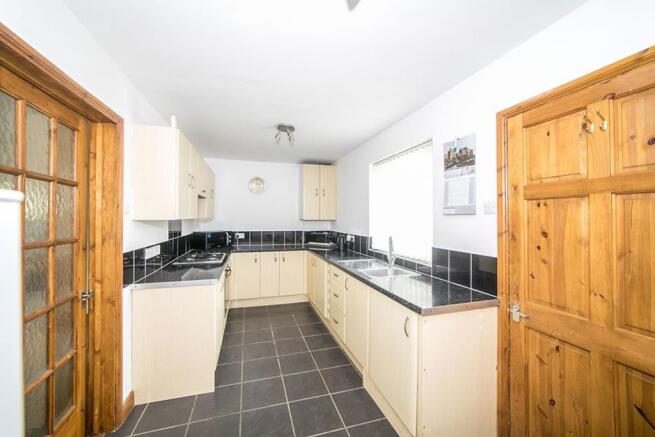 Kitchen / Breakfast Room