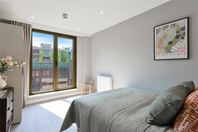 3 bed Apartment to rent Image 5