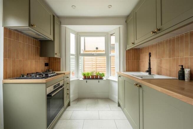 Cann Hall Road, E11