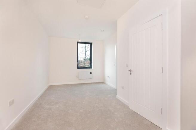 1 bed Apartment to rent Image 2