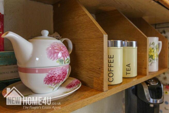 KITCHEN: