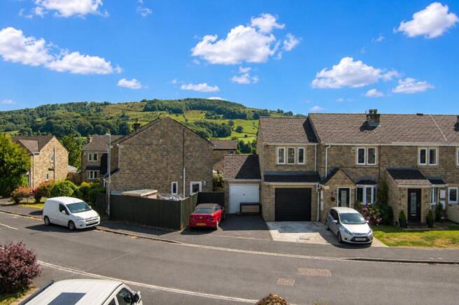 3 bed Semi-Detached for sale Image 11