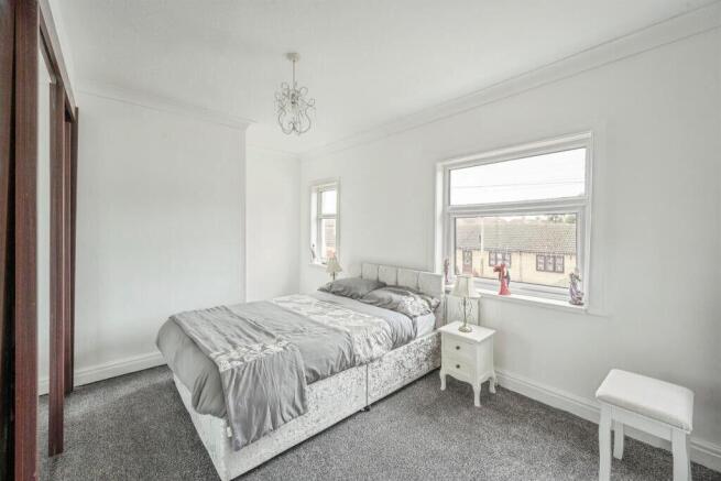 2 bed Detached for sale Image 9