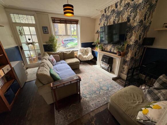 3 bed Terraced for sale Image 4