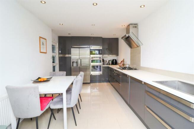 Kitchen/Breakfast Room