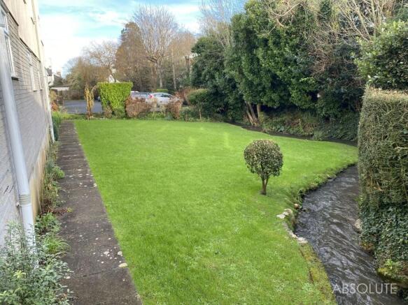 Rear communal garden