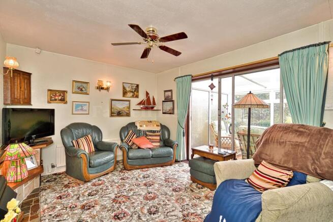 Lounge Further View