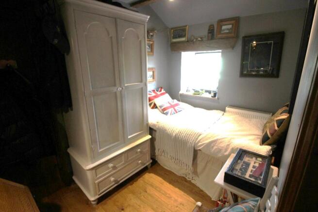 4 bed Barn Conversion for sale Image 10