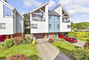 4, Moncrieff Gardens, Hythe CT21 6FJ