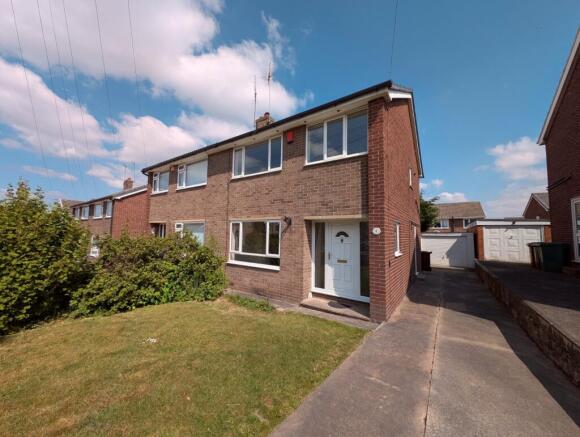 3 bed Semi-Detached to rent in bottom boat