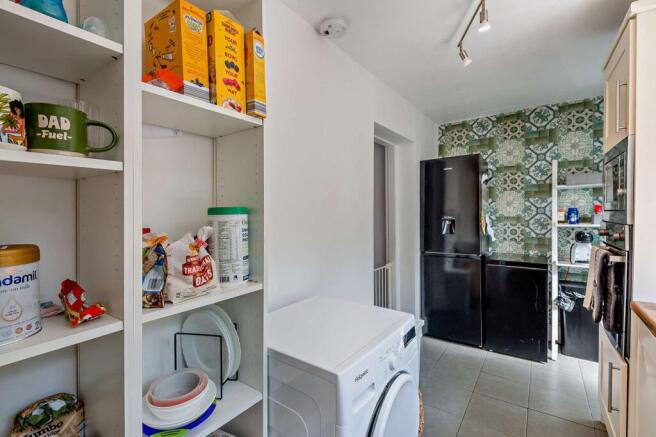 2 bed Terraced for sale Image 7