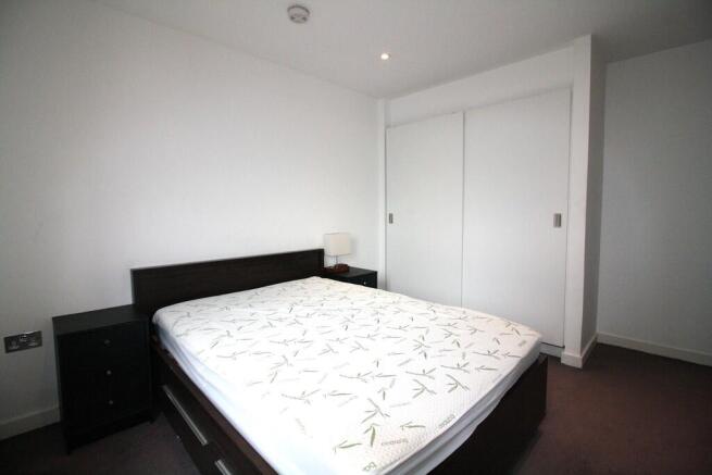 1 bed Apartment to rent Image 5