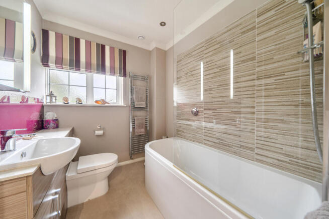 1418054-12-699850...