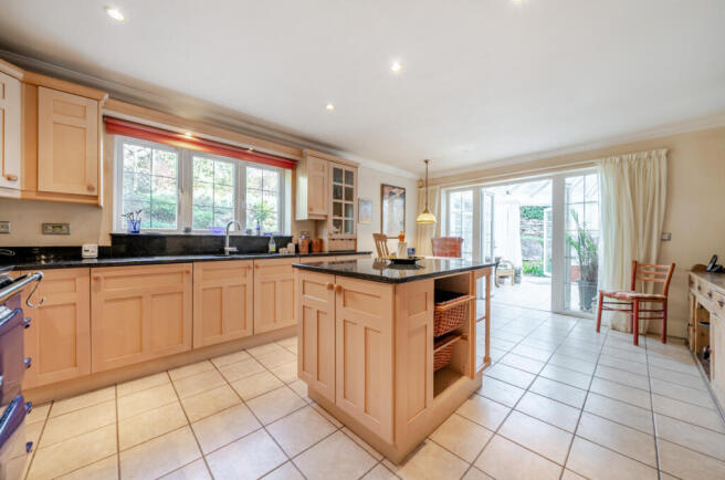 1436439-9-69d69d4...