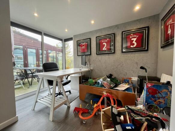 Photo 6