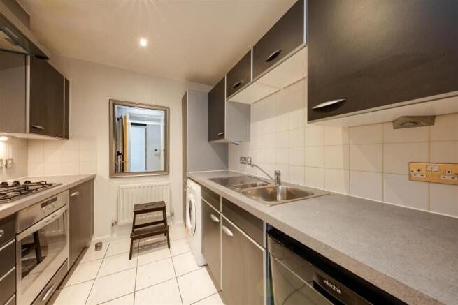 Apartment in London - View 4