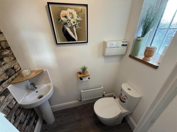 Downstairs WC.JPG