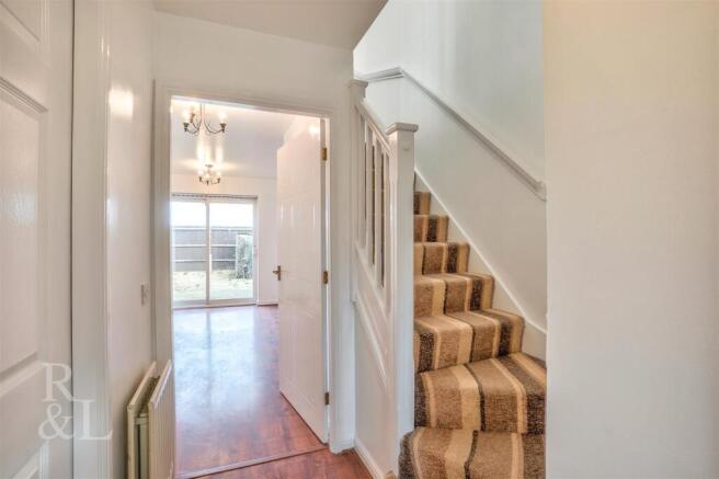 31 Cygnet Drive (3).jpg