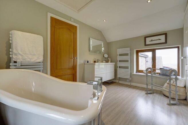 Master En-Suite
