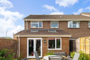 8, Lancaster Close, Hungerford RG17 0DE