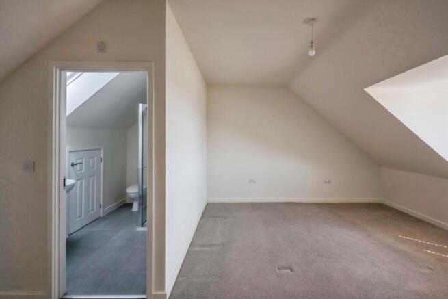 3 bed Semi-Detached for sale Image 12