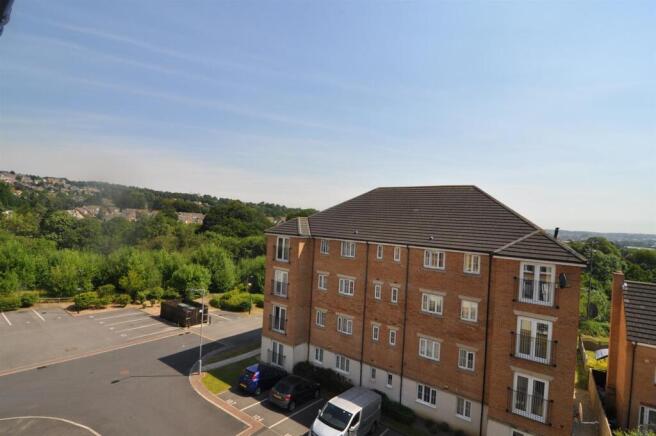 2 bed Flat to rent Image 8