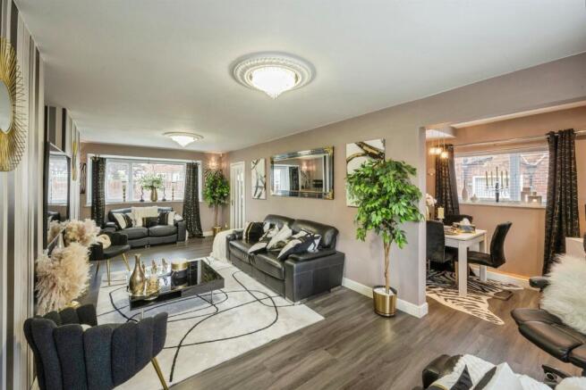 3 bed Semi-Detached for sale Image 5