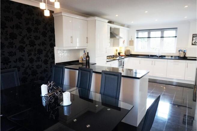 Kitchen / Diner