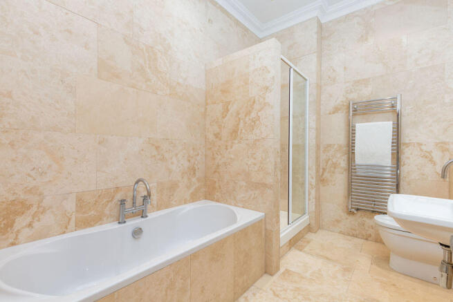 2 bed Flat for sale Image 10