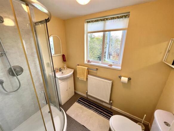 SHOWER ROOM