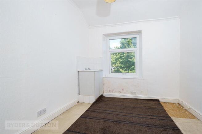 3 bed Semi-Detached for sale Image 10