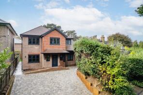 Hudson House, Old Road, East Grinstead RH19 3NQ