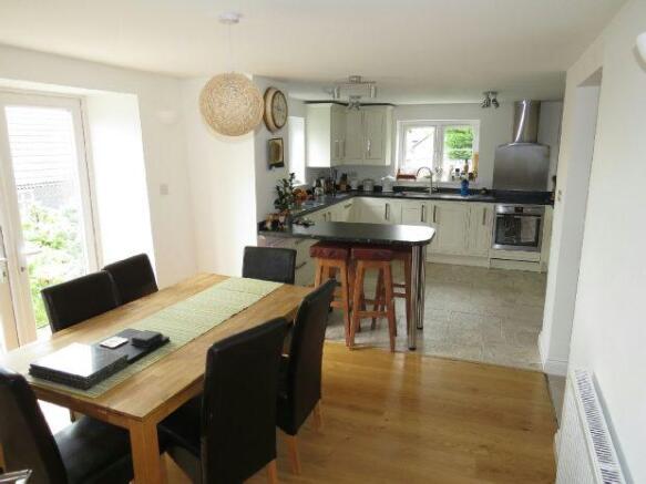 Open Plan Living/Kit